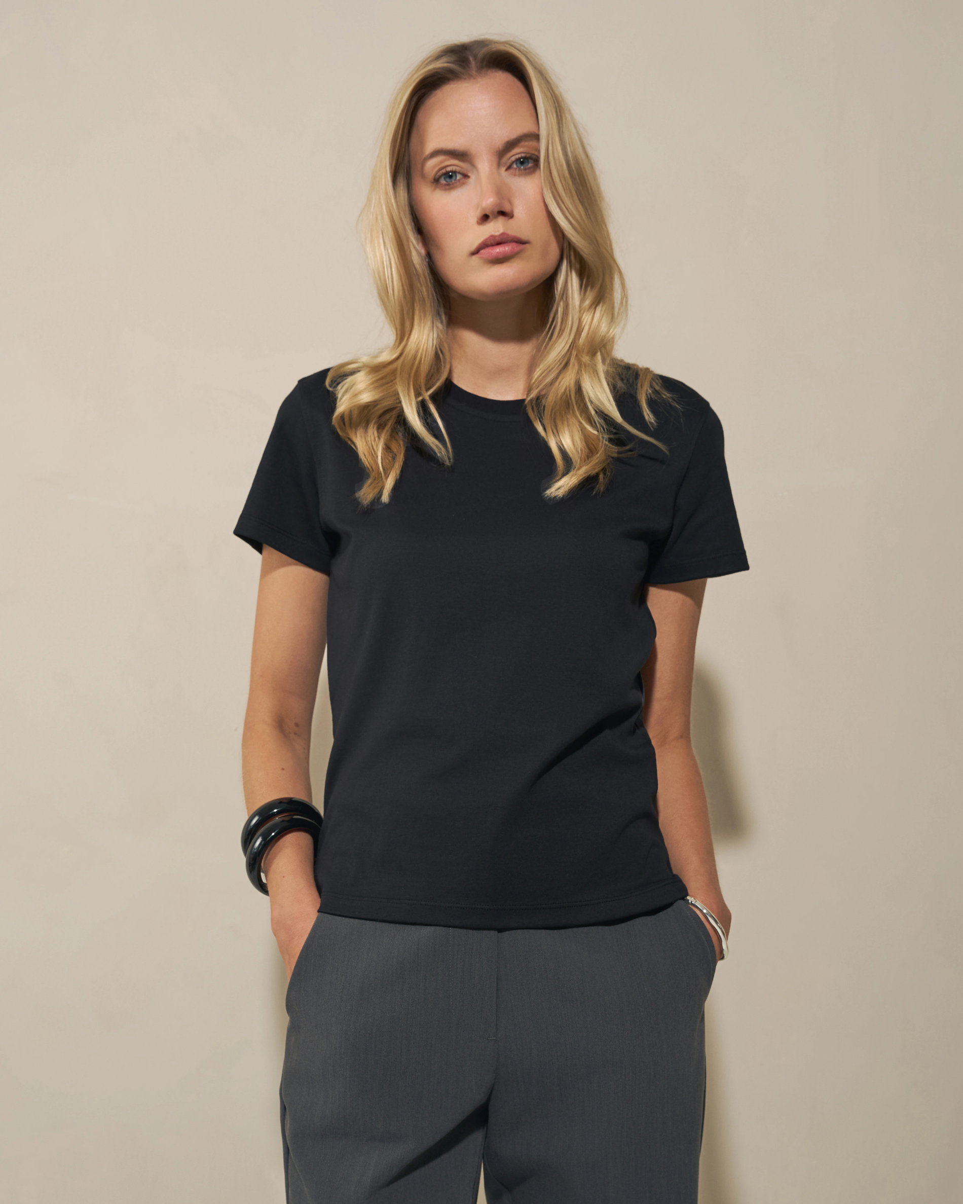 Gen 1: Slim T-shirt - Black