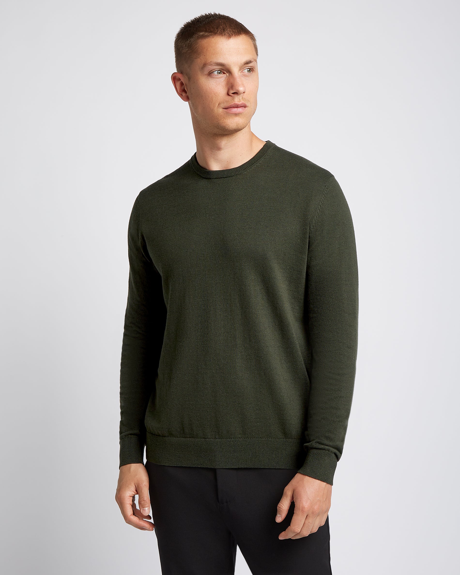 KURO Dark green Crewneck Wool Sweater – Seawool Blend | LABFRESH