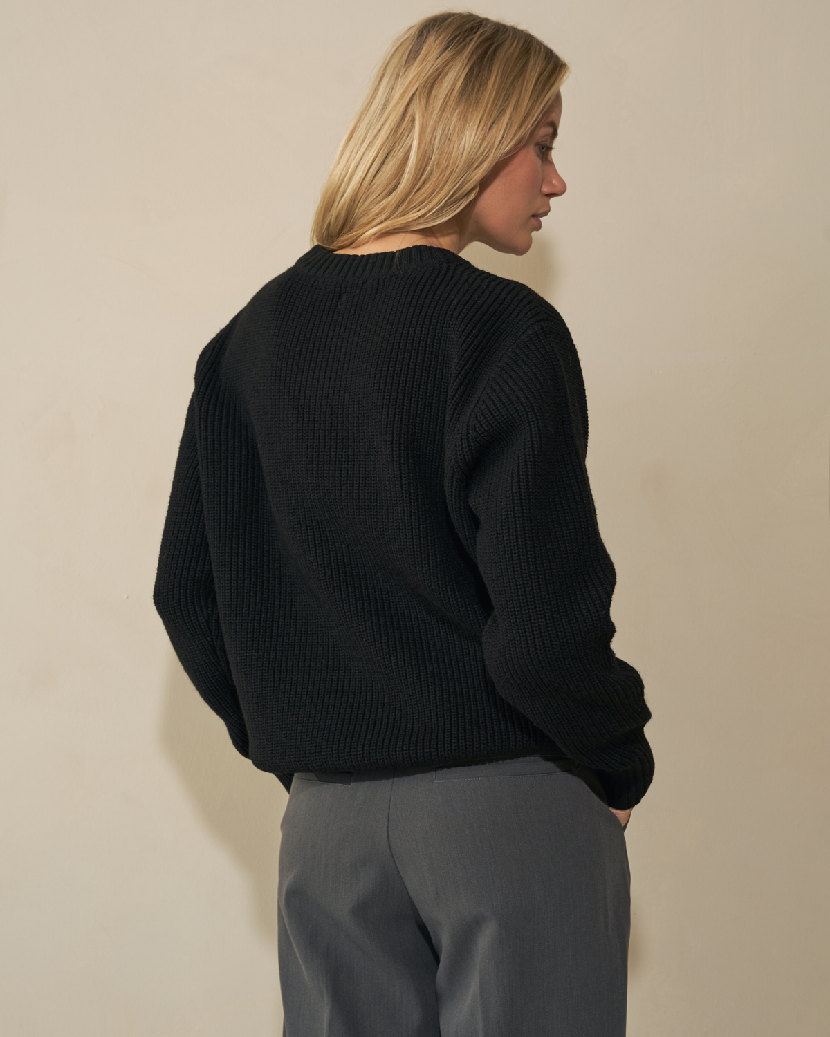 Heavy Seawool V-neck - Black