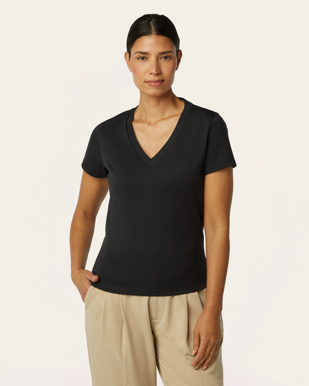 Interlock V-neck Slim T-shirt - Black